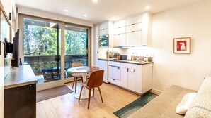 Kamar, 1 kamar tidur | Dapur pribadi | Microwave dan pemanggang roti