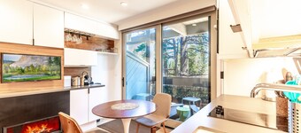 Modern Hotel-Style Studio - Timber Creek Lodge #210 by RedAwning Save 10% on 3 Nights, 15% on 5 Nights!