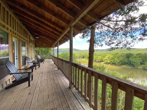 Trout Run Lodge ~ with Gorgeous White River Views