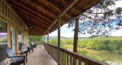 Trout Run Lodge ~ with Gorgeous White River Views