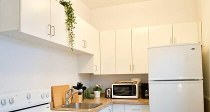 NEW Affordable Studio, perfect for work travellers, Smart TV, Parking, WiFi