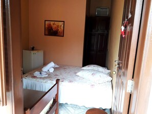 1 chambre, Wi-Fi gratuit, draps fournis