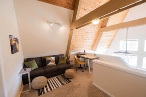 Smart TV, stereo, printers