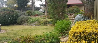 Ayers Burra - Historical 1851 Cottage