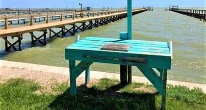 Laguna Madre Prince. 3 Bedroom, 2 Bath. NEW Private Fishing Pier.