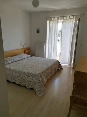 Apartment | 1 bedroom, iron/ironing board, free WiFi, bed sheets - Charming sea View Apartment in Hvar (Hvar)