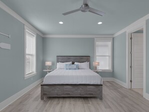 5 soverom, skrivebord, strykejern/-brett og wi-fi (inkludert)