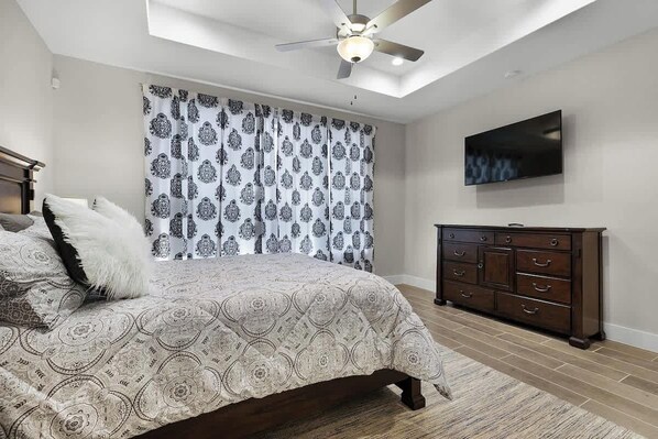 3 bedrooms, iron/ironing board, free WiFi, bed sheets