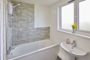 獨棟房屋 | 浴室 | 淋浴/浴缸二合一、毛巾