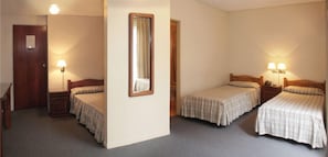 In-room safe, desk, laptop workspace, blackout curtains - Hotel Marbella (Buenos Aires)