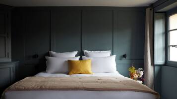 Superior kamer | 1 slaapkamer, luxe beddengoed, een minibar met enkele gratis items