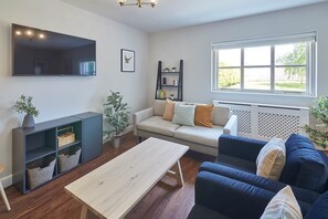 House | Living area | 32-inch flat-screen TV with digital channels, TV - The Pheasantry (Bridlington)