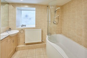 Bathroom - River View (Ripon)