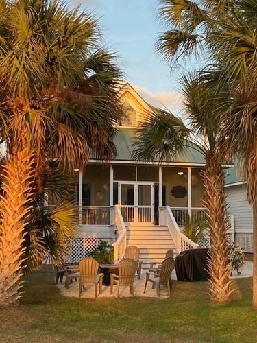 Fantastic 3 Bedroom 3 Bath house on Ocean Creek Golf Course