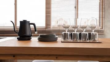 Fridge, microwave, stovetop, cookware/dishes/utensils