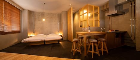 1 habitación, escritorio, wifi gratis y ropa de cama