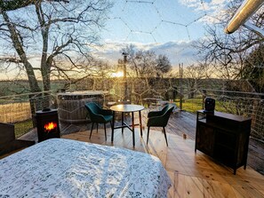Romantic Tree House, Ensuite | Premium bedding, individually decorated, individually furnished - Les Bulles Perchées de Lartigue (Margouet-Meymes)