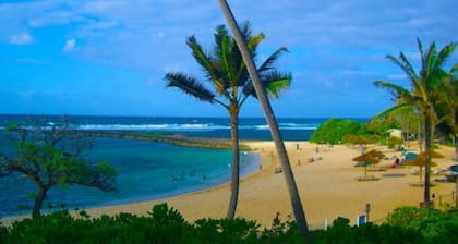 Beautiful Turtle Bay Condo - Full Kitchen and Two Full Bathrooms!