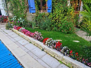 تفاصيل الفندق من الخارج