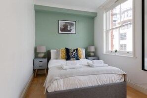 1 bedroom, iron/ironing board, free WiFi, bed sheets - Apartment near Spitalfields Market (London)