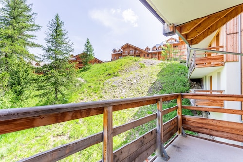 L'Oural - Apt pied des pistes - piscine, jacuzzi