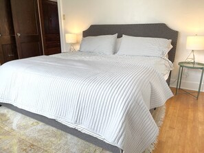 3 chambres, bureau, Wi-Fi gratuit, draps fournis