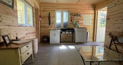 “The Summit Cabin” <br>An Off the Grid Hideaway