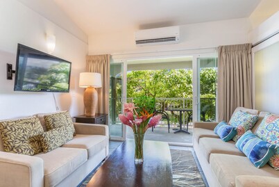 Kauai Kailani - Steps to Beach Oceanfront Pool - 2 Bdm Condo