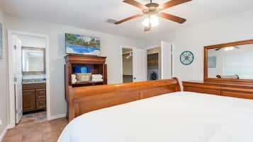 3 makuuhuonetta, silitysrauta/-lauta, ilmainen Wi-Fi, vuodevaatteet