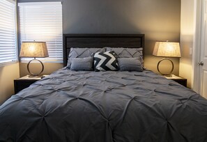 1 chambre, fer et planche à repasser, Wi-Fi, draps fournis