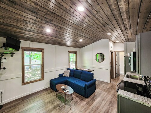 Sweet Tiny House - Lake Guntersville