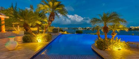 Een infinitypool