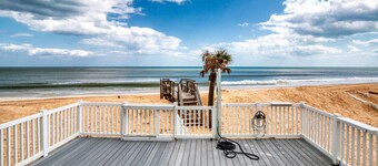 Tipsy Turtle Direct Oceanfront Sunrise