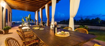 Villa Desiderio 9, Emma Villas