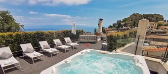 Attico Giafari 6, Emma Villas