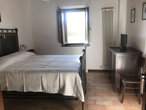 1 habitación, wifi y ropa de cama 