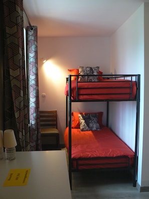 1 Schlafzimmer, kostenloses WLAN, Bettwäsche