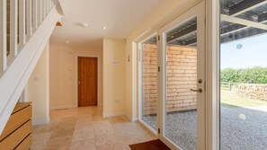 Interior - Hill View Rise - sleeps 8 guests  in 4 bedrooms (Weston Subedge)