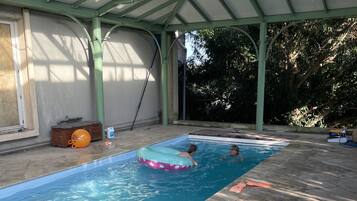 Piscine extérieure, piscine chauffée