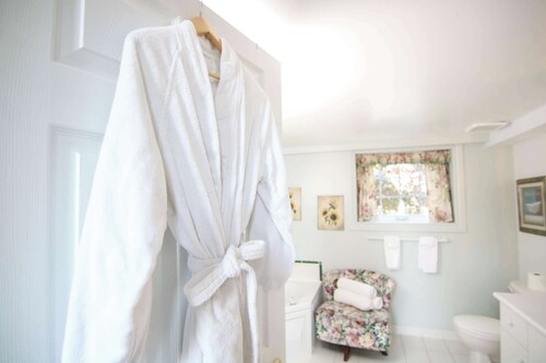 The Royal Suite | The Jypsy Inn