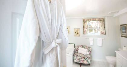 The Royal Suite | The Jypsy Inn