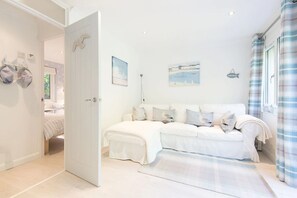 2 bedrooms, iron/ironing board, travel crib, free WiFi