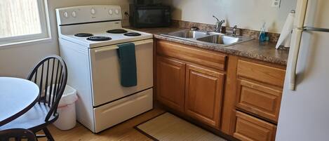 Microonde, macchina per tè/caffè, pentole/stoviglie/utensili