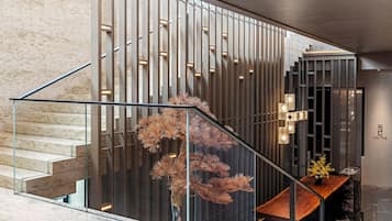 2 restaurants, breakfast, lunch, dinner served; Asian cuisine