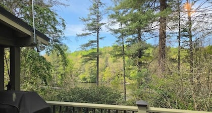 Acorn Cabin: Mountain Cottage with Private Deck | Peek at Lake Sequoyah