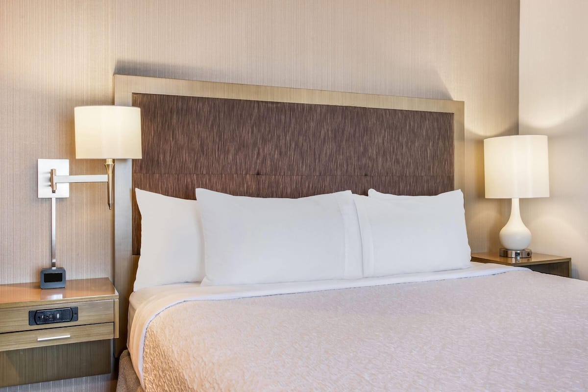 1 bedroom, free WiFi, bed sheets