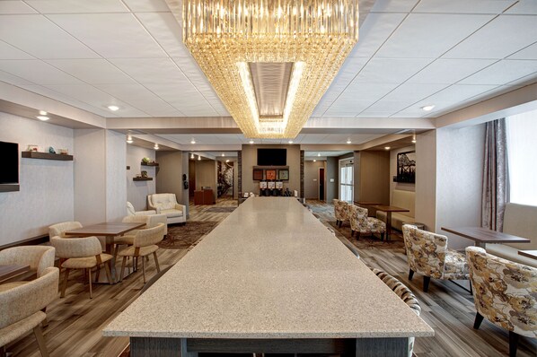 Free daily cooked-to-order breakfast