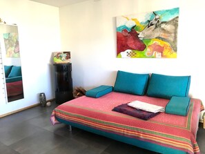 1 Schlafzimmer, BĂŒgeleisen/BĂŒgelbrett, kostenloses WLAN, BettwĂ€sche