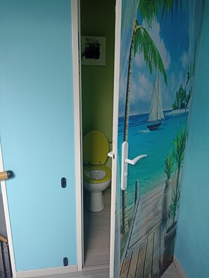 Shower, hair dryer, toilet paper - Gîte with swimming pool landes (Cauneille)
