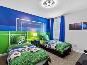 6 bedrooms, iron/ironing board, free WiFi, bed sheets